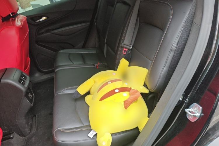Used Chevrolet Equinox 2019 535T Automatic YuJie Edition China V Standard Left Rear Seat