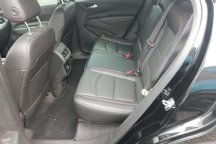 Used Chevrolet Equinox 2019 Redline 550T Automatic All-Wheel-Drive Trailblazer RS China V Standard Left Rear Seat
