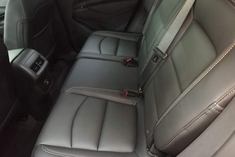 Used Chevrolet Equinox 2019 535T Automatic YuJie Edition China VI Left Rear Seat