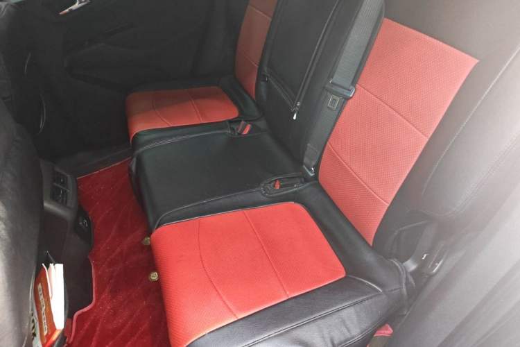 Used Chevrolet Equinox 2019 535T Automatic Lingjie Edition China VI Standard Left Rear Seat
