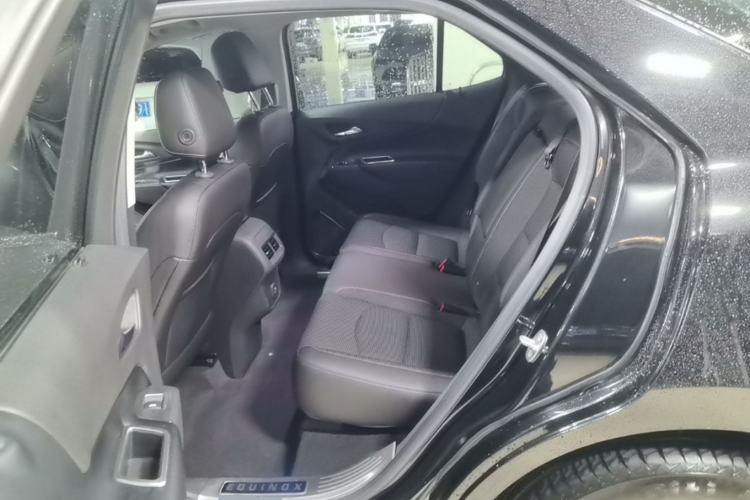 Used Chevrolet Equinox 2019 535T Automatic Lingjie Edition China VI Standard Left Rear Seat