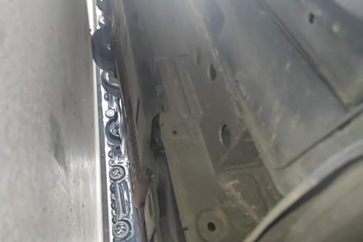 Used Chevrolet Equinox 2019 535T Automatic YuJie Edition China V Standard Left Side Sill