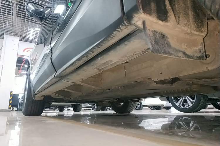 Used Chevrolet Equinox 2019 535T Automatic Chijie Edition China VI Left Side Sill