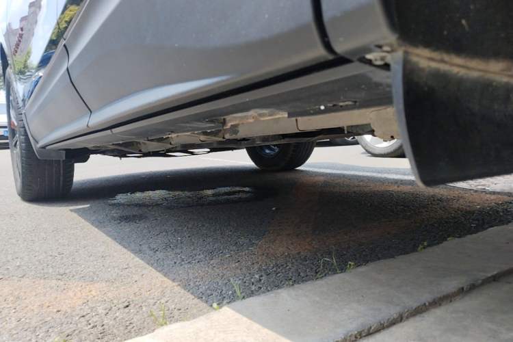 Used Chevrolet Equinox 2019 Redline 550T Automatic All-Wheel-Drive RS Model China VI Standard Left Side Sill