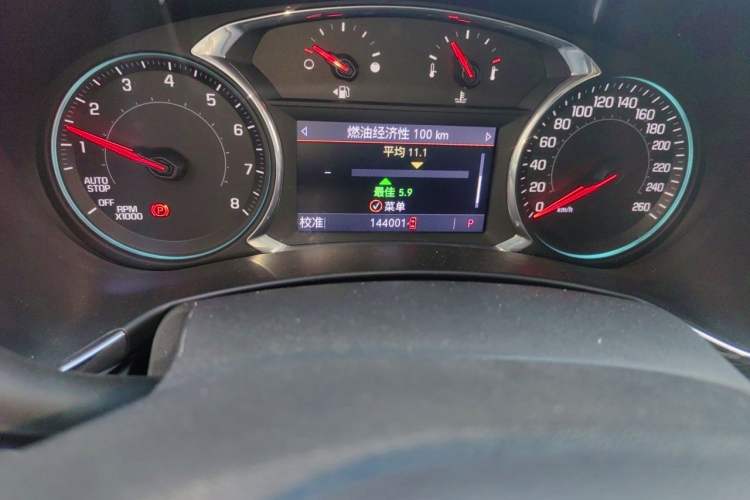 Used Chevrolet Equinox 2019 Redline 550T Automatic All-Wheel-Drive Trailblazer RS China VI Standard Odometer Close Up
