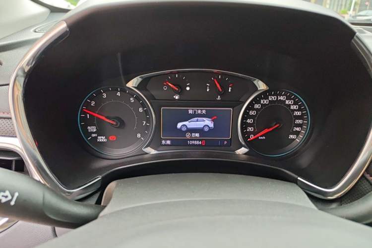 Used Chevrolet Equinox 2019 Redline 550T Automatic All-Wheel-Drive RS Model China VI Standard Odometer Close Up
