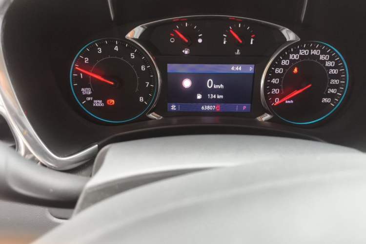 Used Chevrolet Equinox 2019 Redline 550T Automatic All-Wheel-Drive Trailblazer RS China VI Standard Odometer Close Up