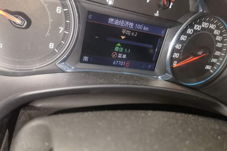 Used Chevrolet Equinox 2019 535T Automatic YuJie Edition China V Standard Odometer Close Up
