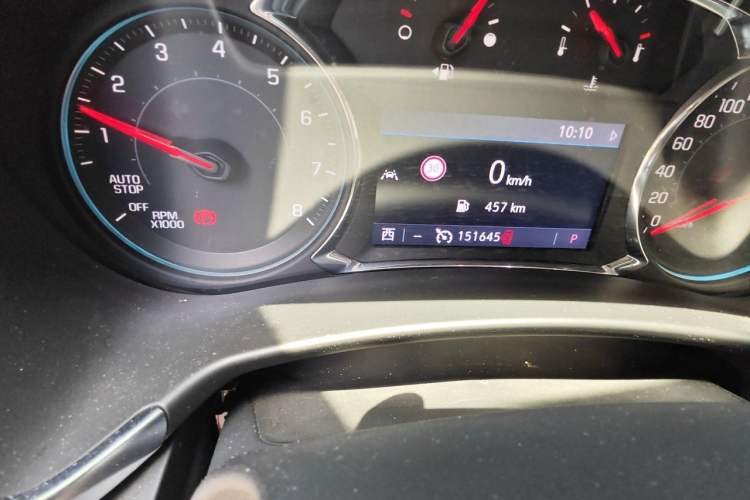 Used Chevrolet Equinox 2019 Redline 550T Automatic All-Wheel-Drive Trailblazer RS China VI Standard Odometer Close Up