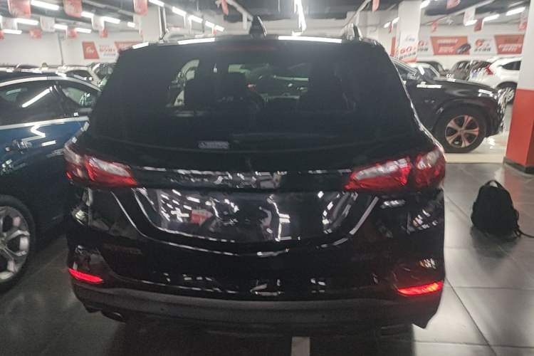Used Chevrolet Equinox 2019 Redline 550T Automatic All-Wheel-Drive RS Model China VI Standard Rear