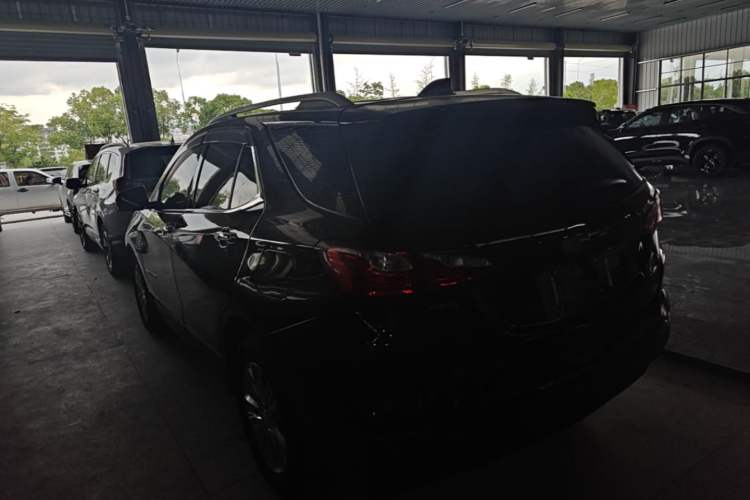 Used Chevrolet Equinox 2019 535T Automatic YuJie Edition China V Standard Rear Left 45 Deg