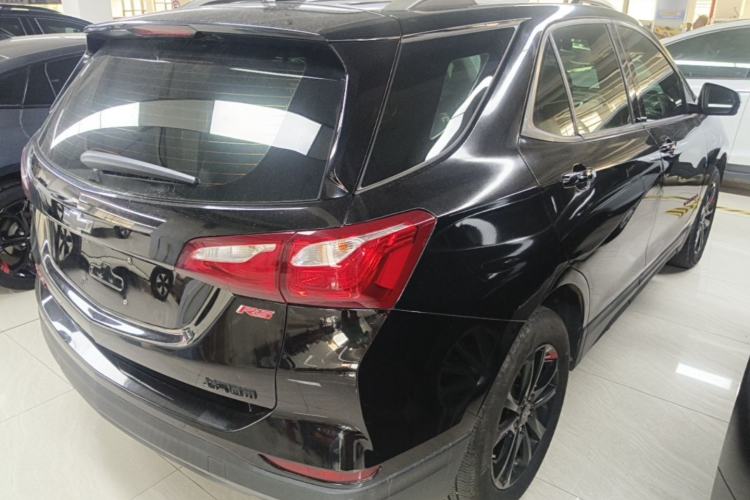 Used Chevrolet Equinox 2019 Redline 550T Automatic All-Wheel-Drive Trailblazer RS China VI Standard Rear Right 45 Deg