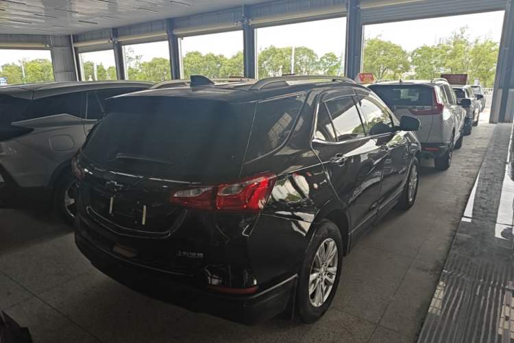 Used Chevrolet Equinox 2019 535T Automatic YuJie Edition China V Standard Rear Right 45 Deg