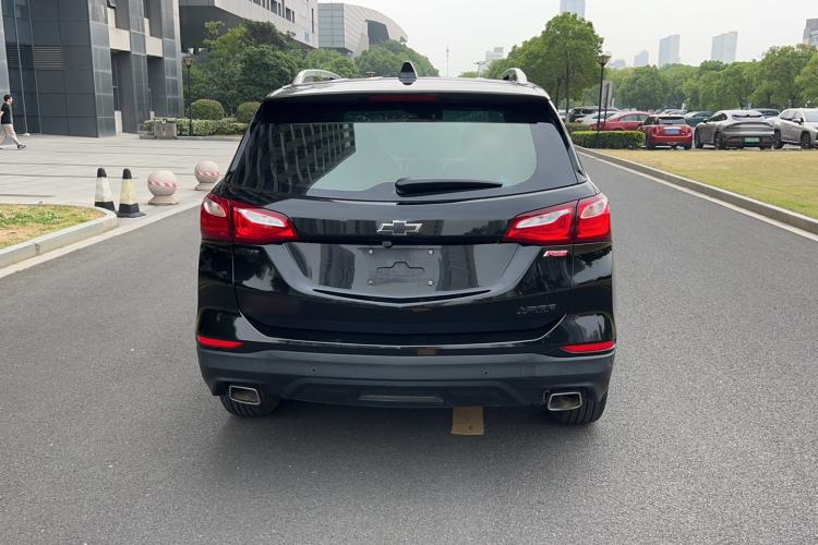 Used Chevrolet Equinox 2019 Redline 550T Automatic All-Wheel-Drive Trailblazer RS China VI Standard Rear