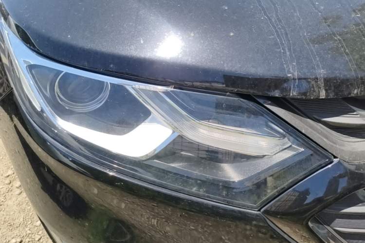 Used Chevrolet Equinox 2019 Redline 550T Automatic All-Wheel-Drive RS Model China VI Standard Right Front Headlight