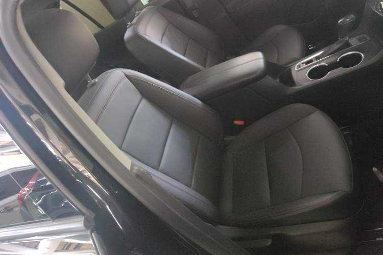 Used Chevrolet Equinox 2019 Redline 550T Automatic All-Wheel-Drive RS Model China VI Standard Right Front Seat
