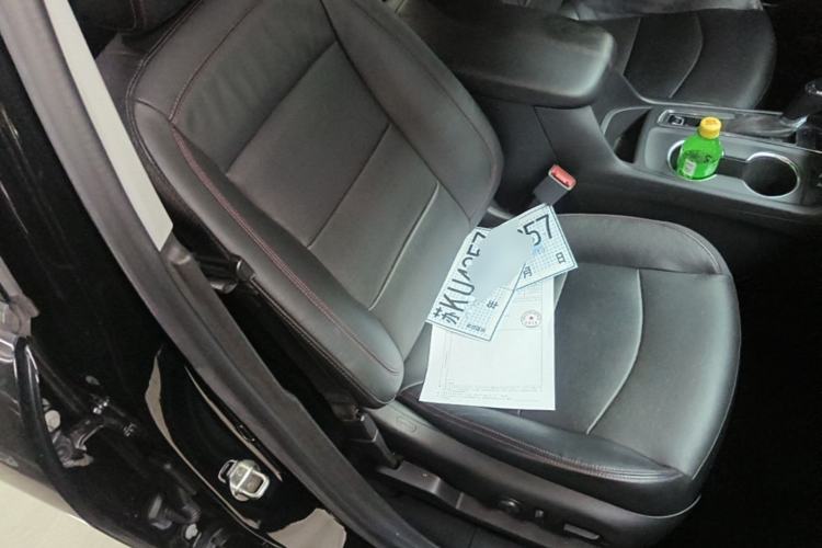 Used Chevrolet Equinox 2019 Redline 550T Automatic All-Wheel-Drive Trailblazer RS China VI Standard Right Front Seat