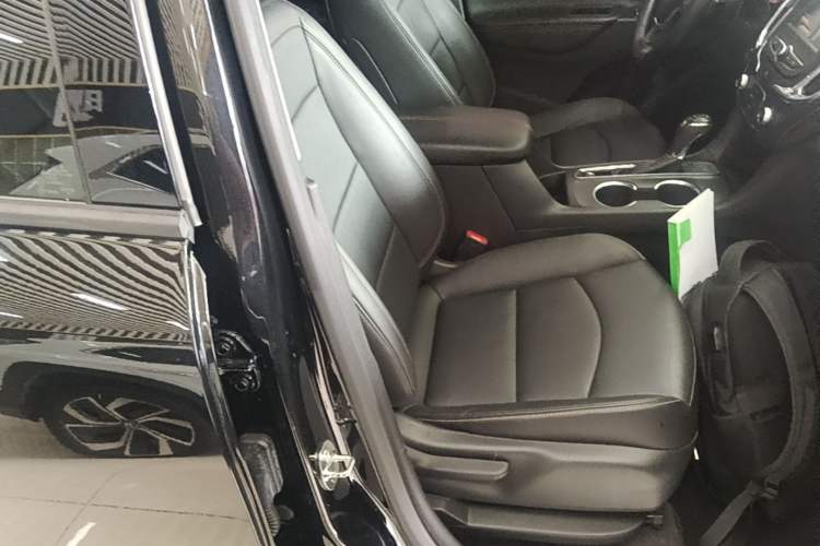 Used Chevrolet Equinox 2019 535T Automatic Chijie Edition China VI Right Front Seat