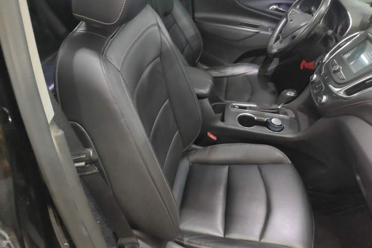 Used Chevrolet Equinox 2019 535T Automatic Chijie Edition China VI Right Front Seat