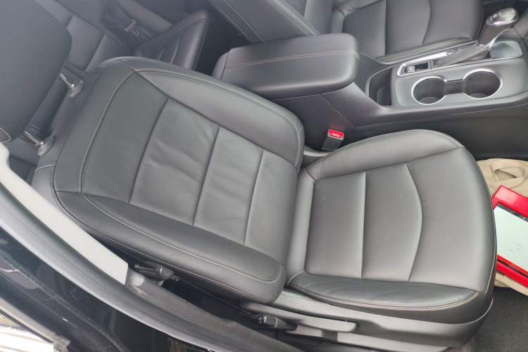 Used Chevrolet Equinox 2019 535T Automatic YuJie Edition China VI Right Front Seat