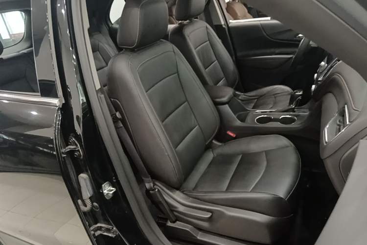 Used Chevrolet Equinox 2019 535T Automatic YuJie Edition China V Standard Right Front Seat