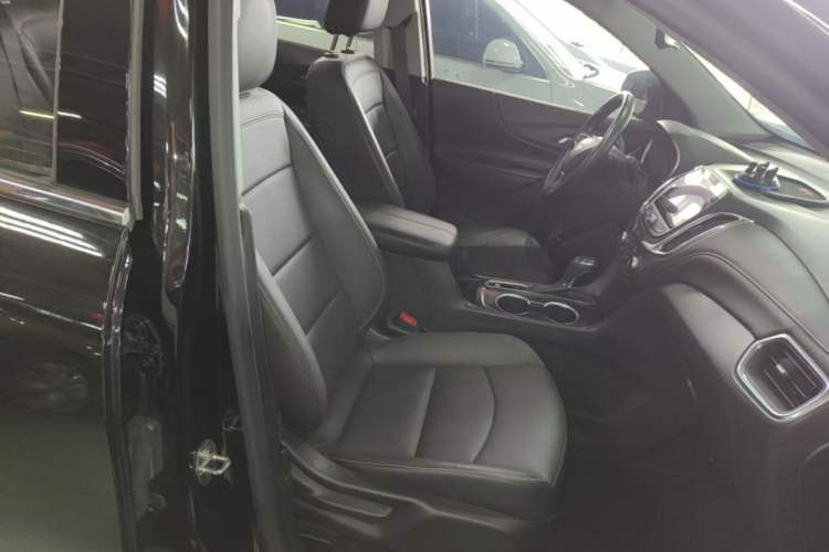 Used Chevrolet Equinox 2019 535T Automatic YuJie Edition China VI Right Front Seat