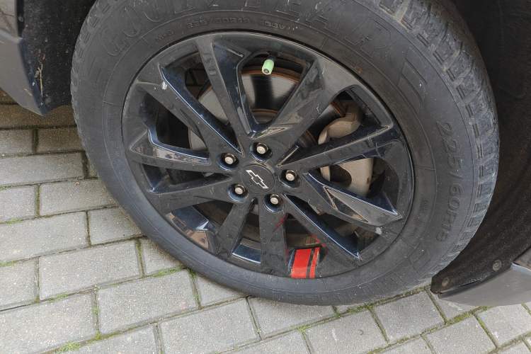Used Chevrolet Equinox 2019 Redline 550T Automatic All-Wheel-Drive RS Model China V Standard Right Front Wheel Hub