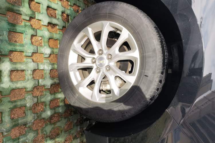 Used Chevrolet Equinox 2019 535T Automatic Chijie Edition China V Standard Right Front Wheel Hub