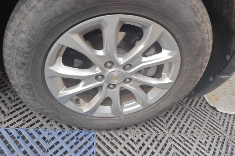 Used Chevrolet Equinox 2019 535T Automatic Lingjie Edition China VI Standard Right Front Wheel Hub