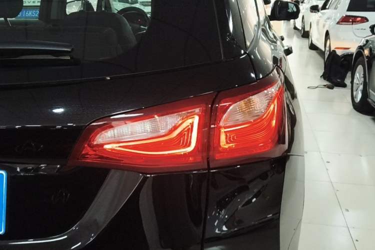 Used Chevrolet Equinox 2019 535T Automatic Chijie Edition China VI Right Rear Taillight