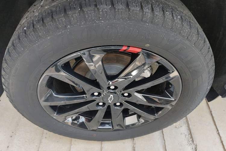 Used Chevrolet Equinox 2019 Redline 550T Automatic All-Wheel-Drive RS Model China VI Standard Right Rear Wheel Hub