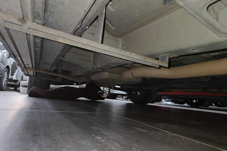 Used Chevrolet Equinox 2019 Redline 550T Automatic All-Wheel-Drive Trailblazer RS China VI Standard Right Side Sill