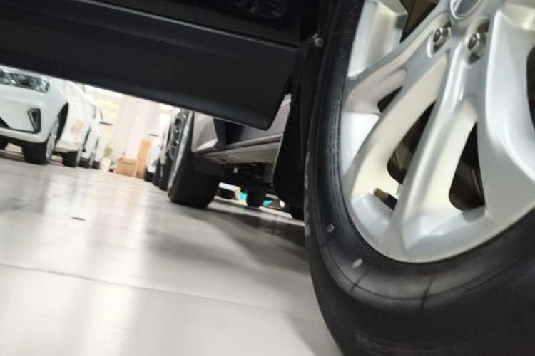 Used Chevrolet Equinox 2019 535T Automatic Chijie Edition China VI Right Side Sill