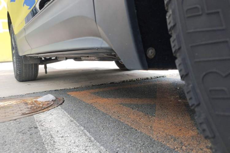 Used Chevrolet Equinox 2019 Redline 550T Automatic All-Wheel-Drive RS Model China VI Standard Right Side Sill