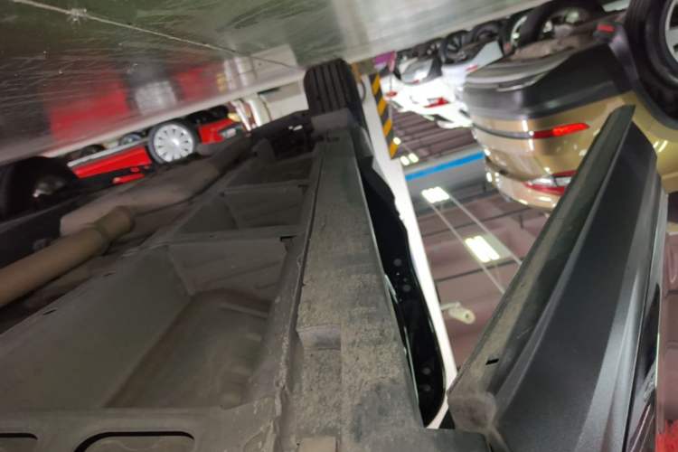 Used Chevrolet Equinox 2019 535T Automatic YuJie Edition China VI Right Side Sill