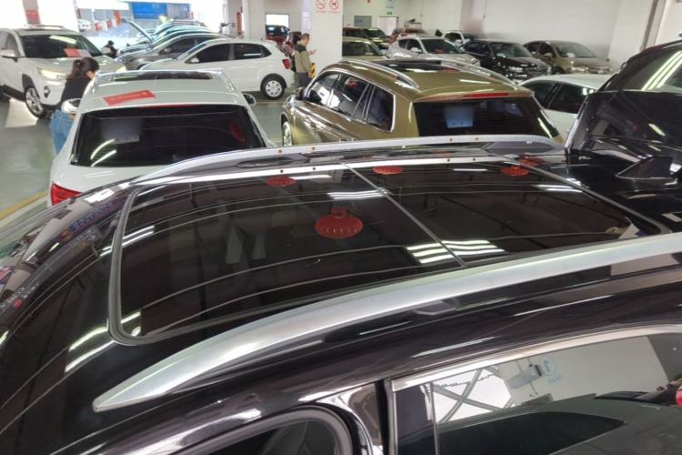 Used Chevrolet Equinox 2019 535T Automatic YuJie Edition China VI Roof