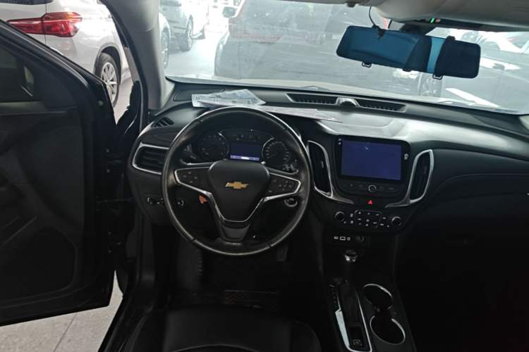 Used Chevrolet Equinox 2019 535T Automatic YuJie Edition China V Standard Steering Wheel