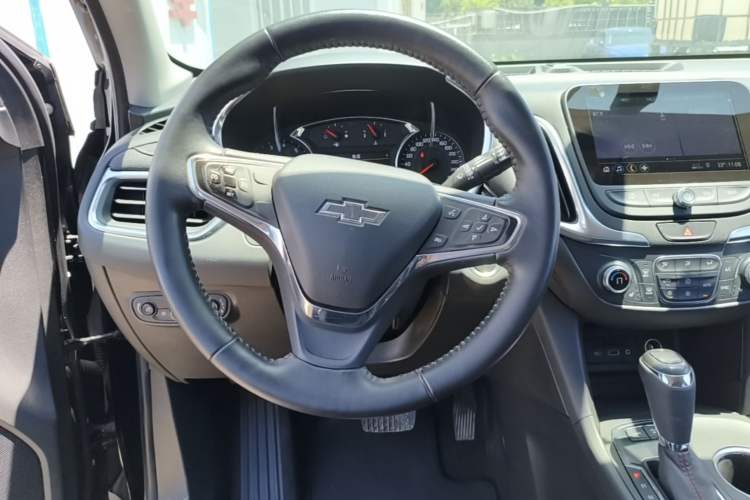 Used Chevrolet Equinox 2019 Redline 550T Automatic All-Wheel-Drive RS Model China VI Standard Steering Wheel