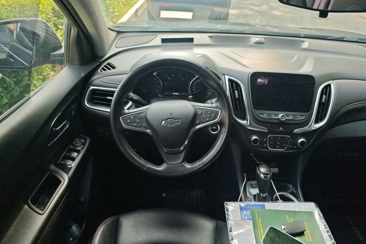Used Chevrolet Equinox 2019 Redline 550T Automatic All-Wheel-Drive Trailblazer RS China V Standard Steering Wheel