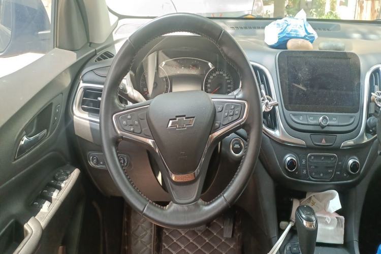 Used Chevrolet Equinox 2019 Redline 550T Automatic All-Wheel-Drive RS Model China VI Standard Steering Wheel