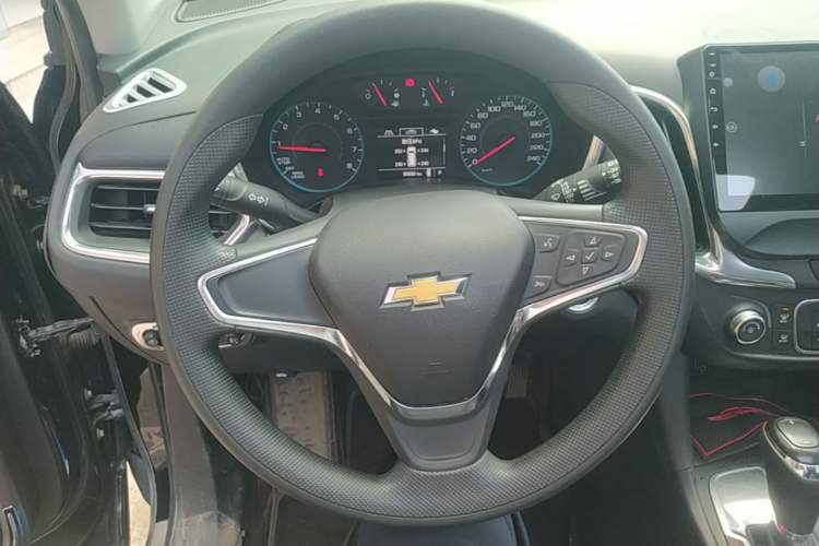 Used Chevrolet Equinox 2019 535T Automatic Lingjie Edition China VI Standard Steering Wheel