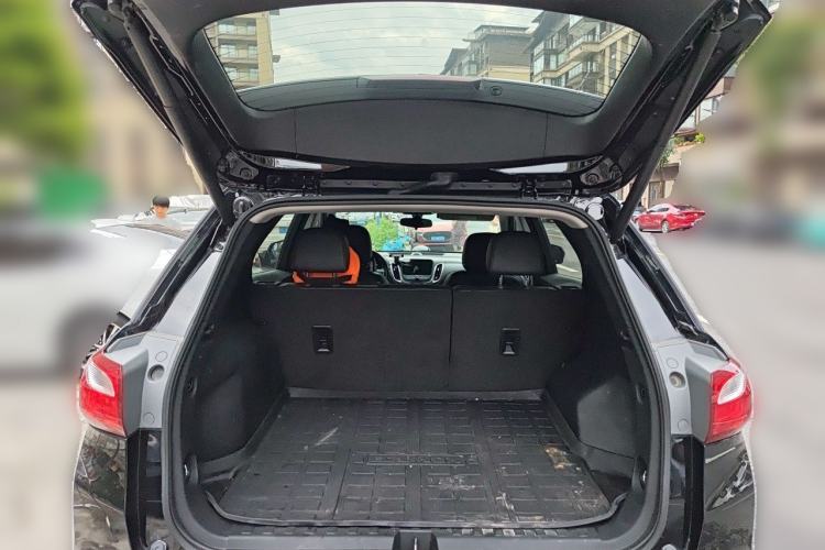 Used Chevrolet Equinox 2019 Redline 550T Automatic All-Wheel-Drive RS Model China VI Standard Trunk