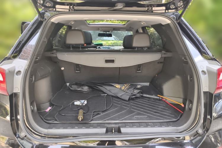 Used Chevrolet Equinox 2019 535T Automatic Chijie Edition China VI Trunk