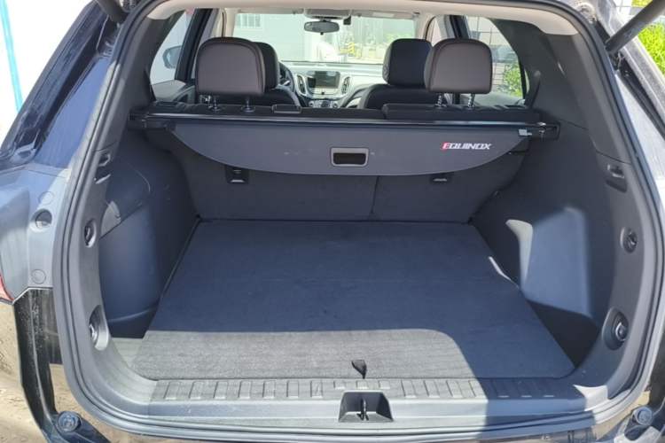 Used Chevrolet Equinox 2019 Redline 550T Automatic All-Wheel-Drive RS Model China VI Standard Trunk