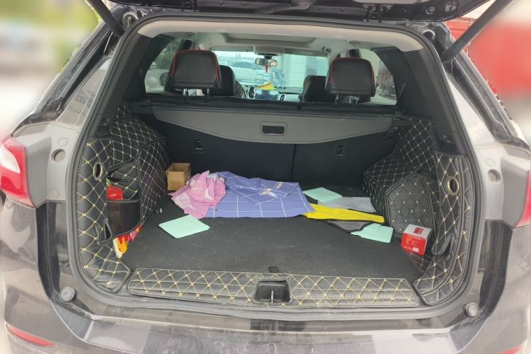 Used Chevrolet Equinox 2019 535T Automatic YuJie Edition China V Standard Trunk