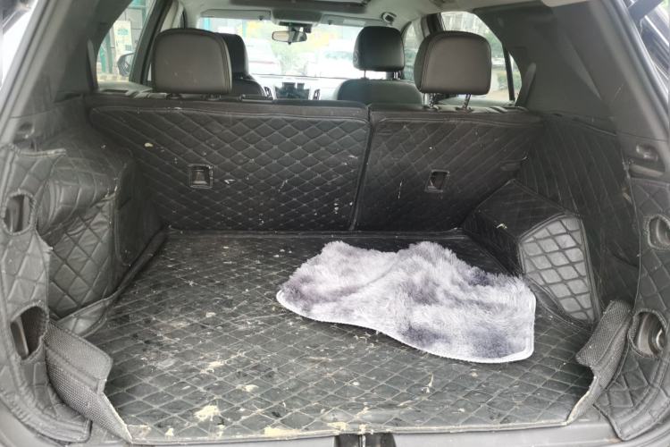 Used Chevrolet Equinox 2019 535T Automatic YuJie Edition China VI Trunk