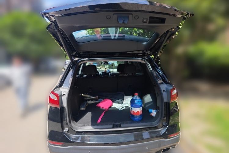 Used Chevrolet Equinox 2019 Redline 550T Automatic All-Wheel-Drive Trailblazer RS China VI Standard Trunk