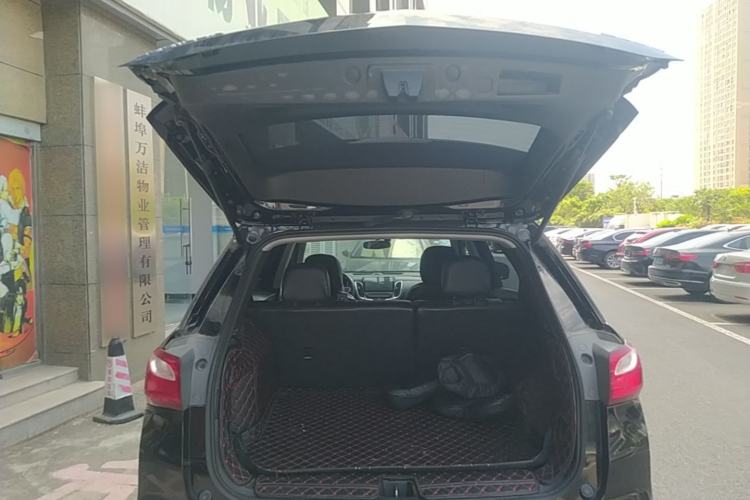 Used Chevrolet Equinox 2019 535T Automatic Lingjie Edition China VI Standard Trunk