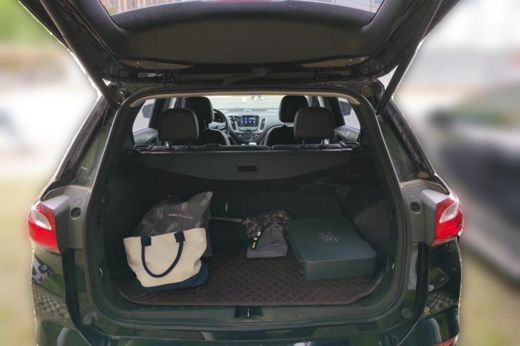 Used Chevrolet Equinox 2019 Redline 550T Automatic All-Wheel-Drive Trailblazer RS China VI Standard Trunk