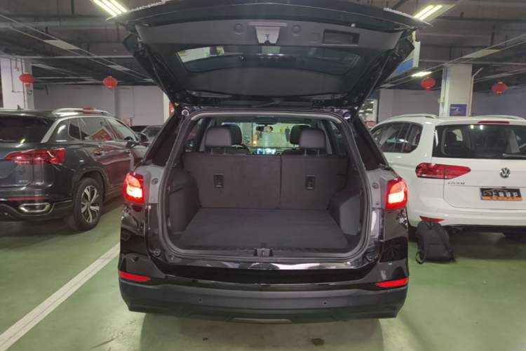 Used Chevrolet Equinox 2019 535T Automatic Chijie Edition China VI Trunk